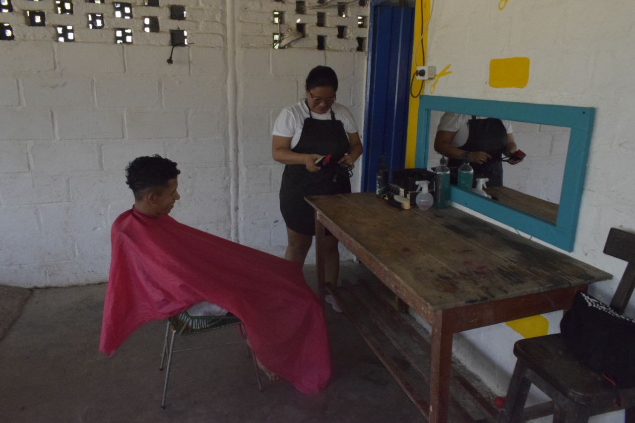 Corte para dama y caballero 